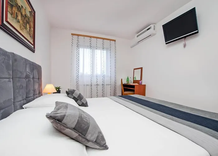 Bed and breakfast Ladonja