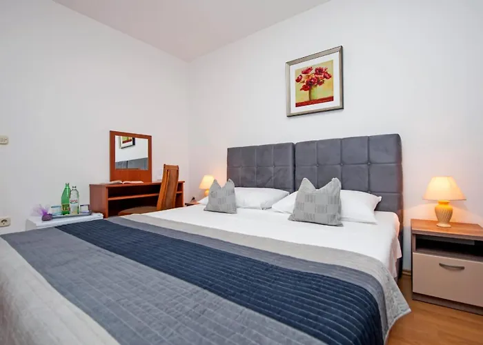 Ladonja Bed and breakfast